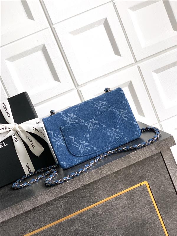 2026127205655811 700